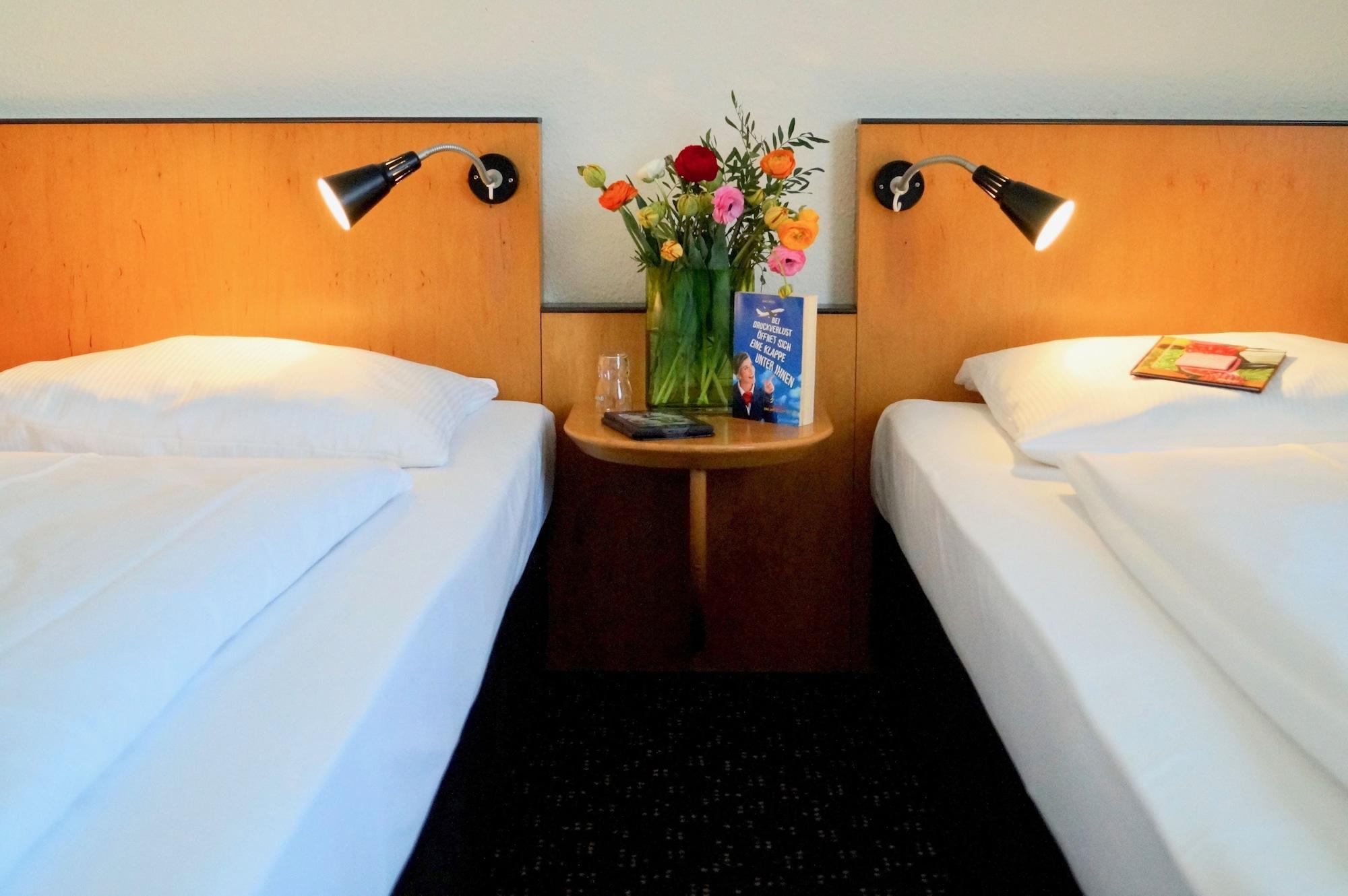 Hostel Grand Urban *
