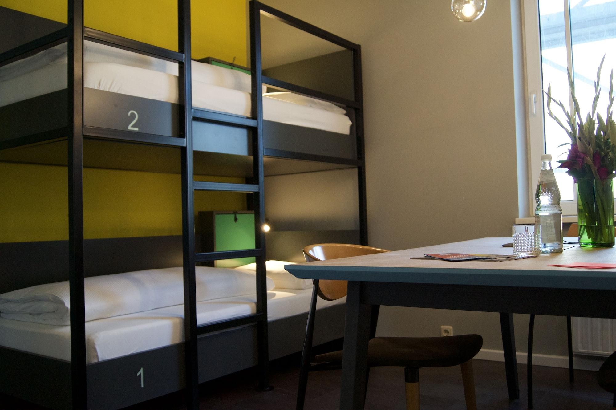 Grand Urban Hostel