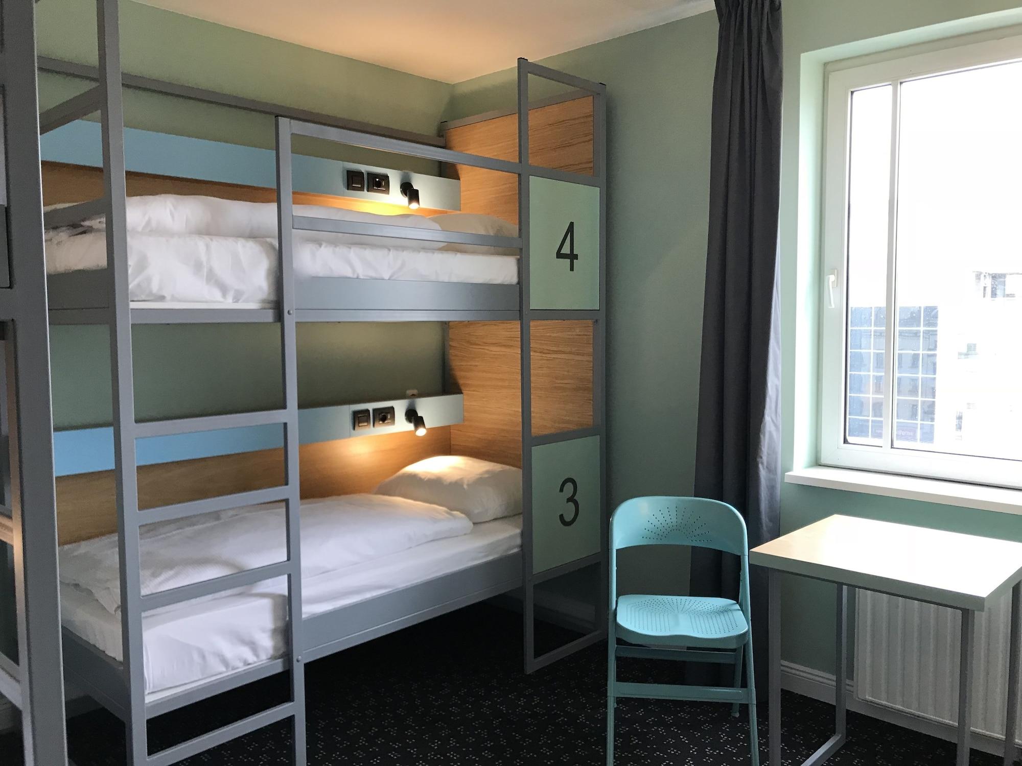 Hostel Grand Urban