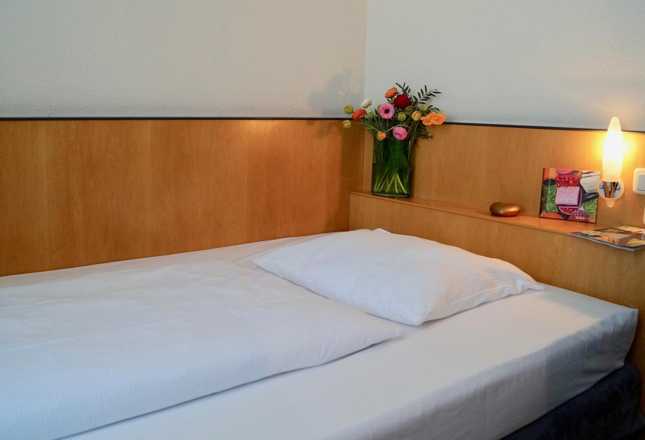 Grand Urban Hostel *