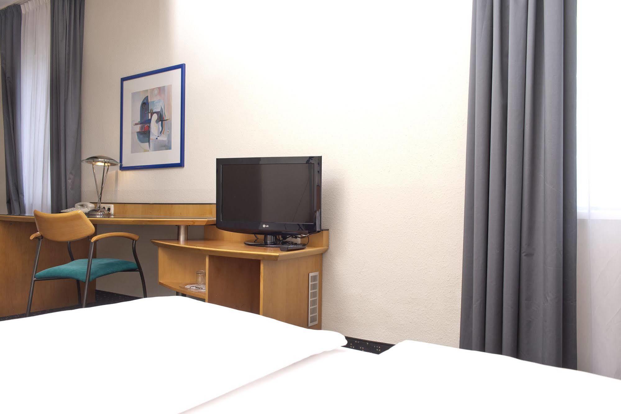 Hostel Grand Urban